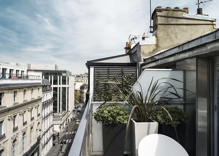 Hotel Ekta Champs Elysées Paris